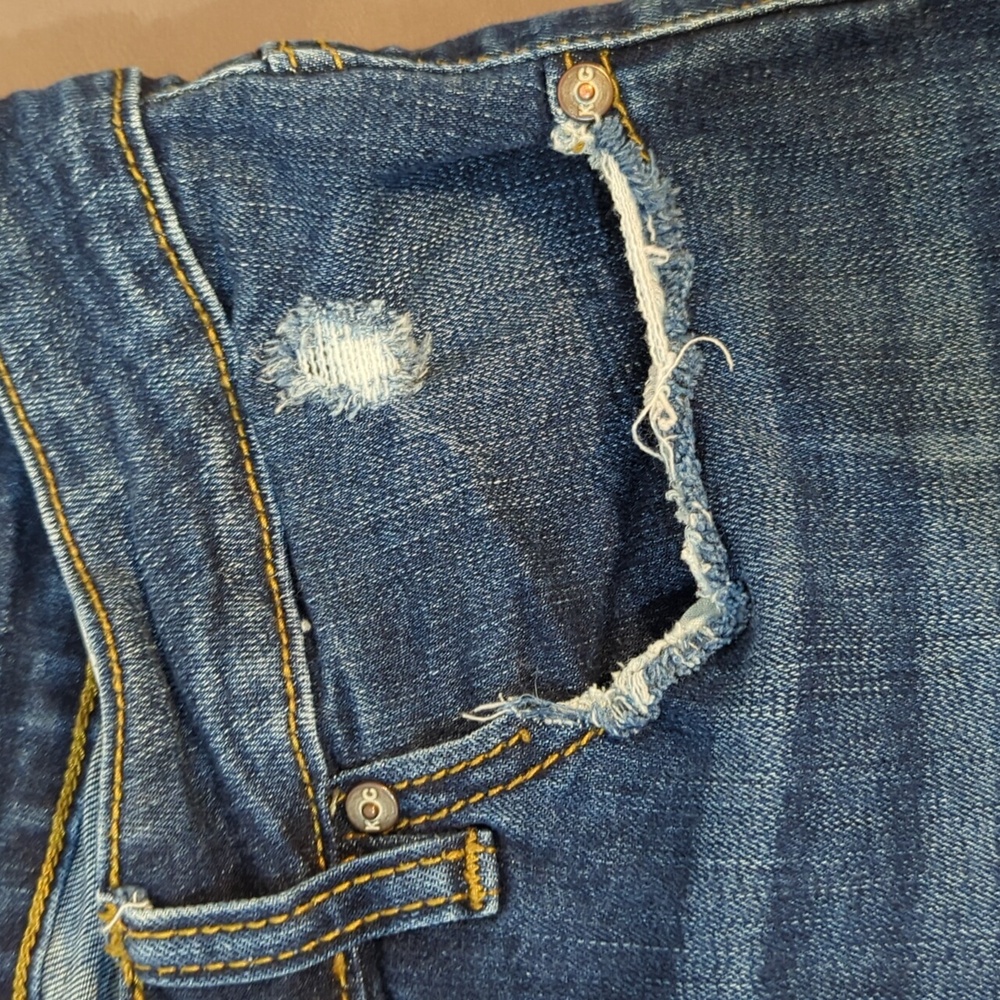 KanCan Estilo Jeans Women Size 15 / 31 Blue Distressed - Picture 13 of 14